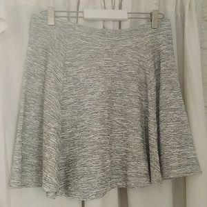 A-line knit skirt